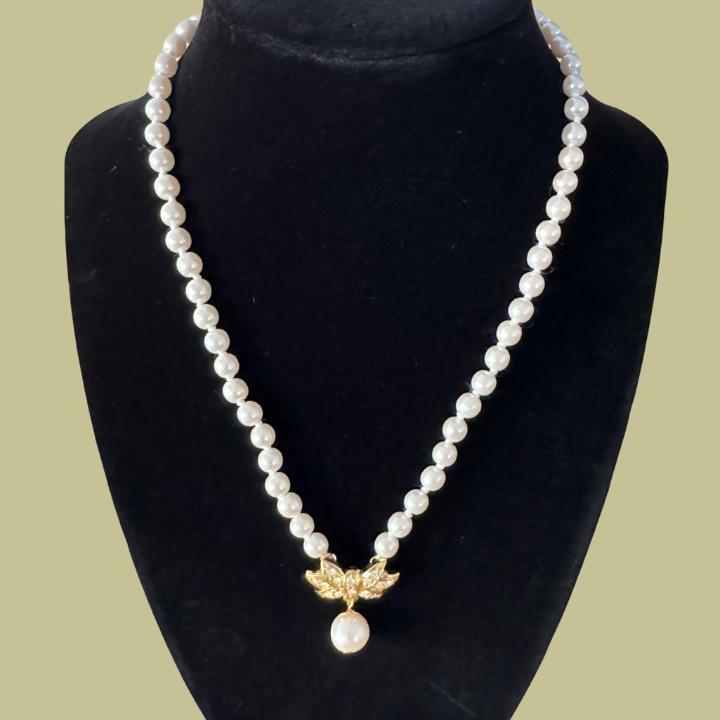 Richelieu Classic Pearl Necklace 25$